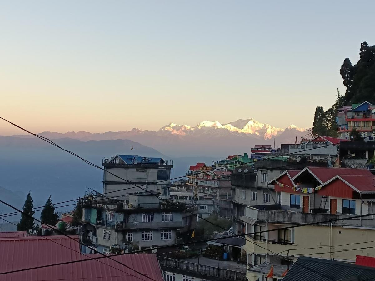 The Guiding Monk Home Stays Darjeeling  Dış mekan fotoğraf
